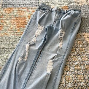 Judy Blue Light Blue Distressed Boyfriend Jeans